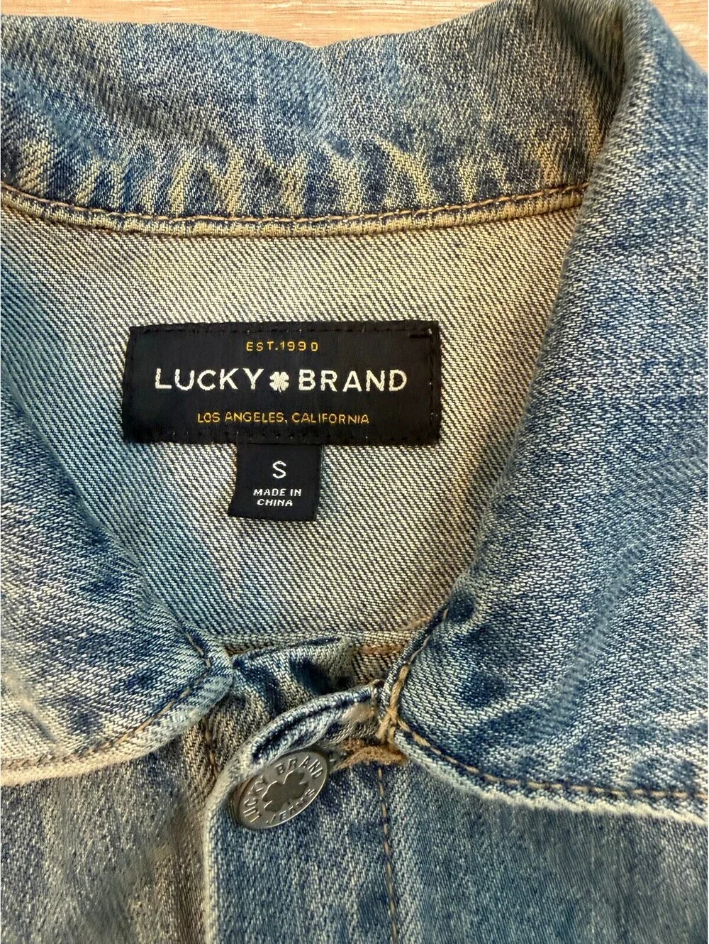 Lucky Brand The Tomboy Trucker Denim Jacket Size Small - Picture 3 of 5